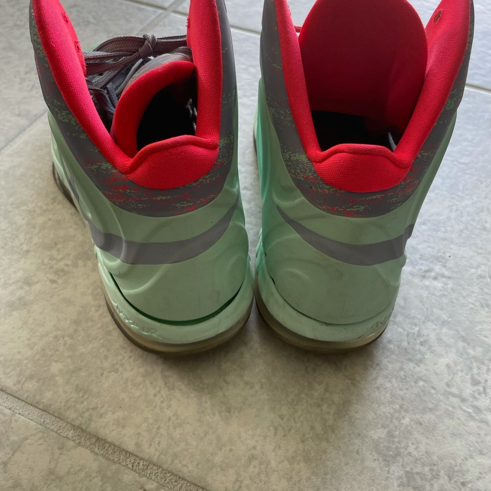 size 9 rajon rondo christmas Nike men’s hyperposite - Picture 3 of 5